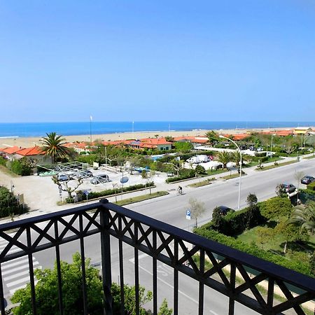 Arianna Hotel Marina di Pietrasanta Luaran gambar