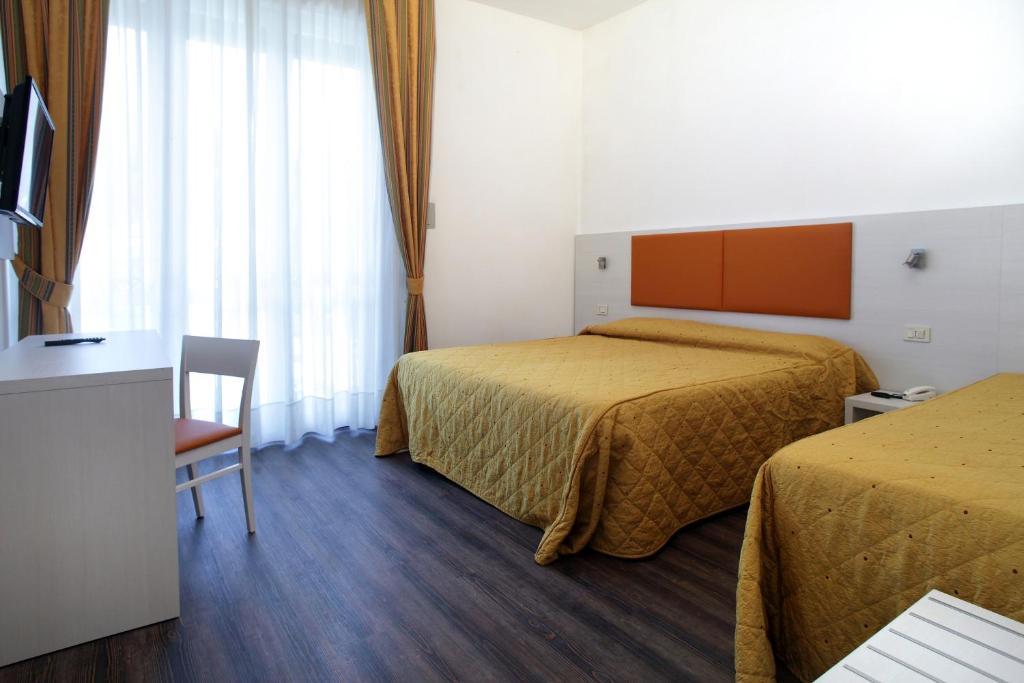 Arianna Hotel Marina di Pietrasanta Luaran gambar
