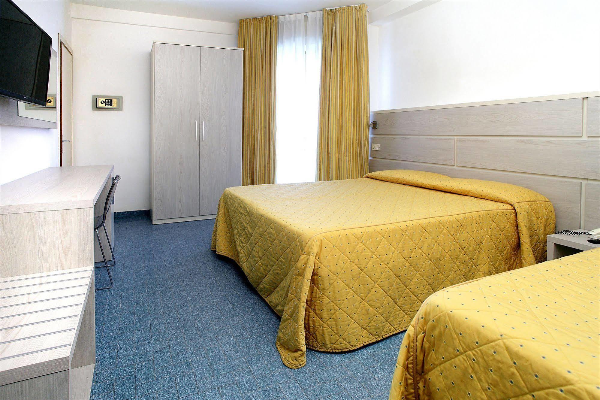 Arianna Hotel Marina di Pietrasanta Luaran gambar